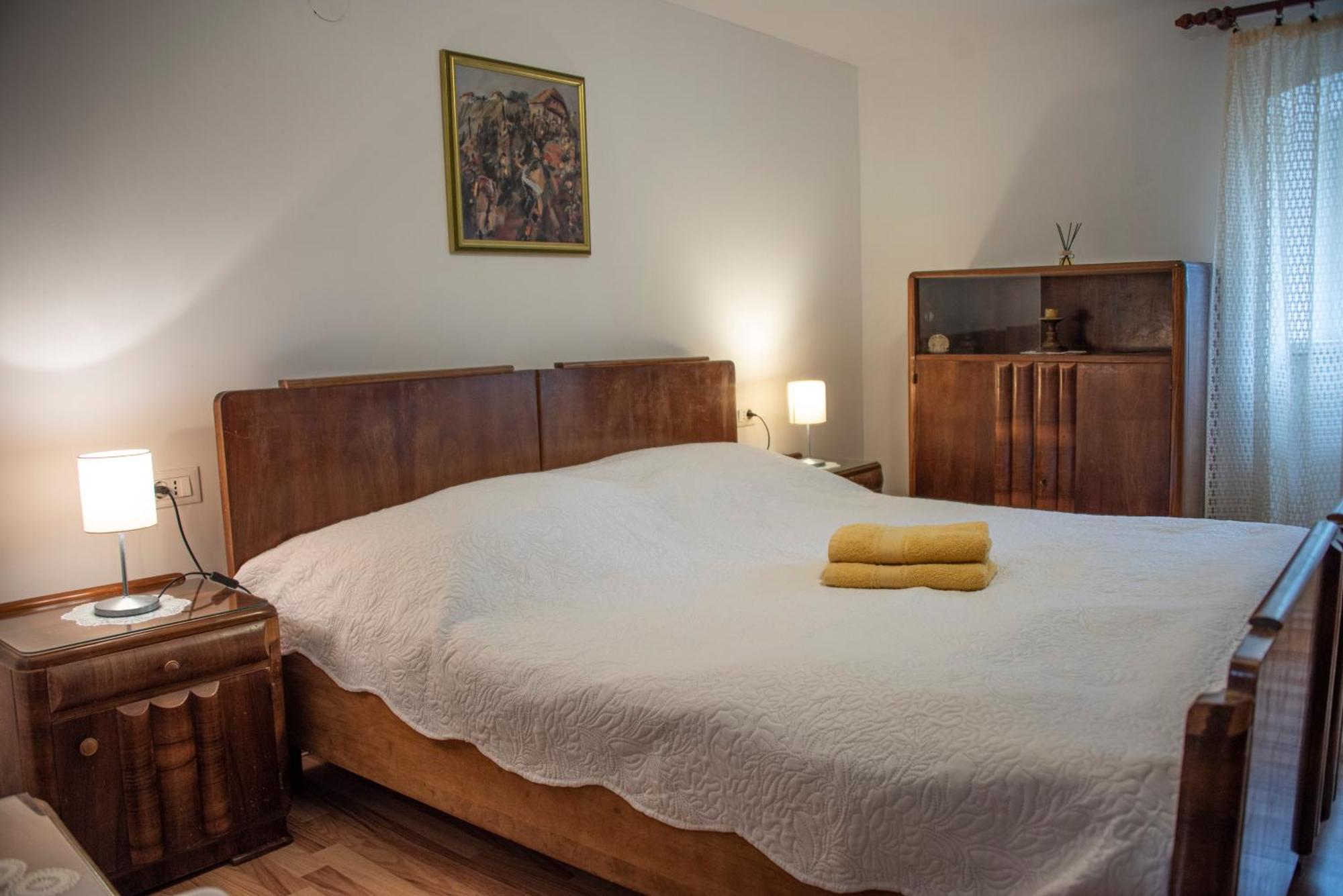 Apartman Nives Лубеница Екстериор снимка